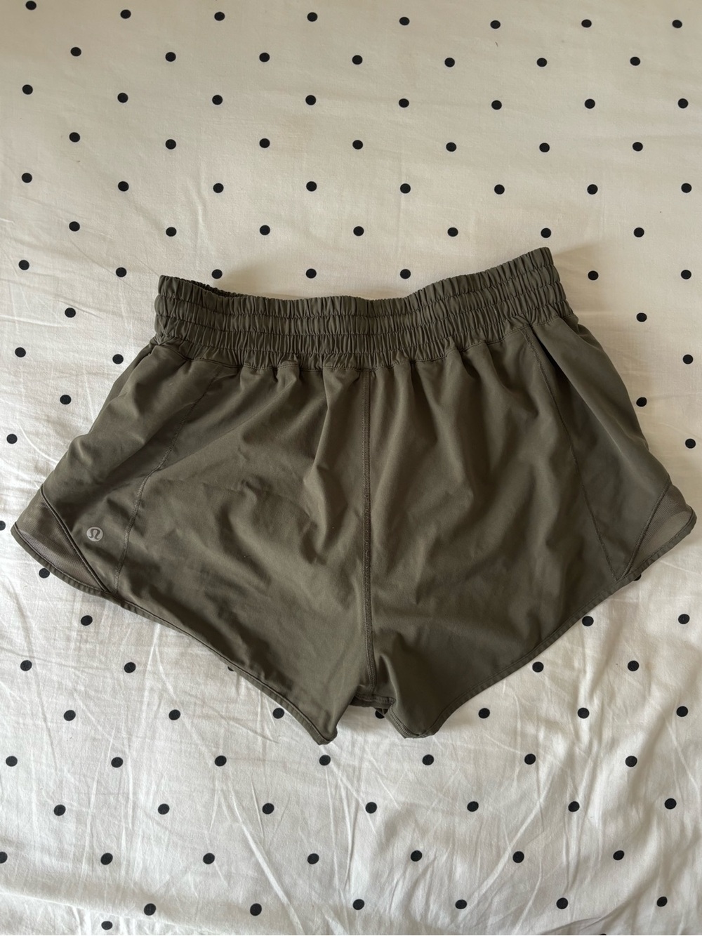 Lululemon Hotty Hot HR High-Rise Lined Short 2.5" Army Green Olive Green Size 8